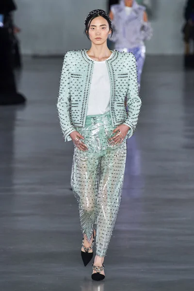 Look 50